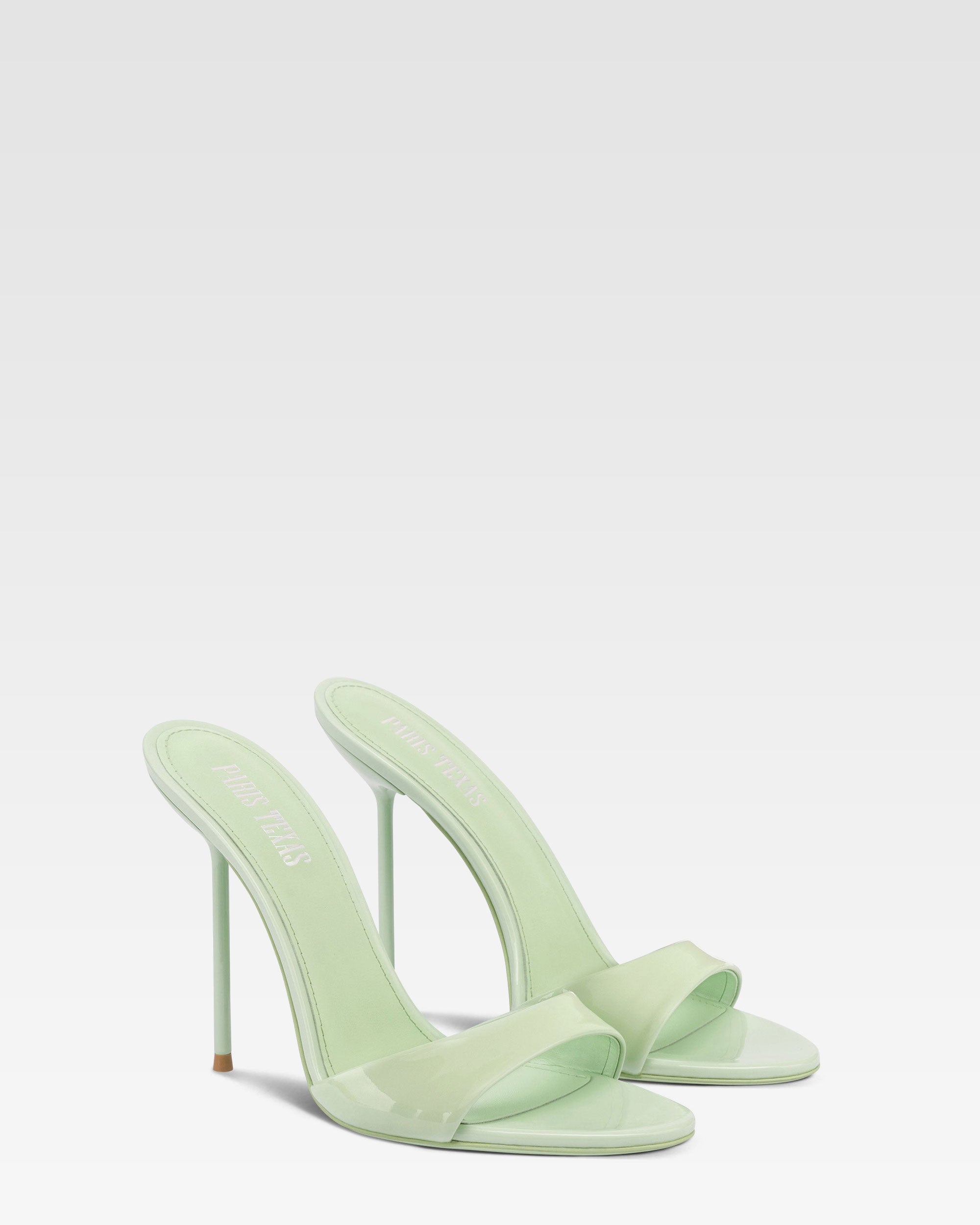 Mules in vernice menta