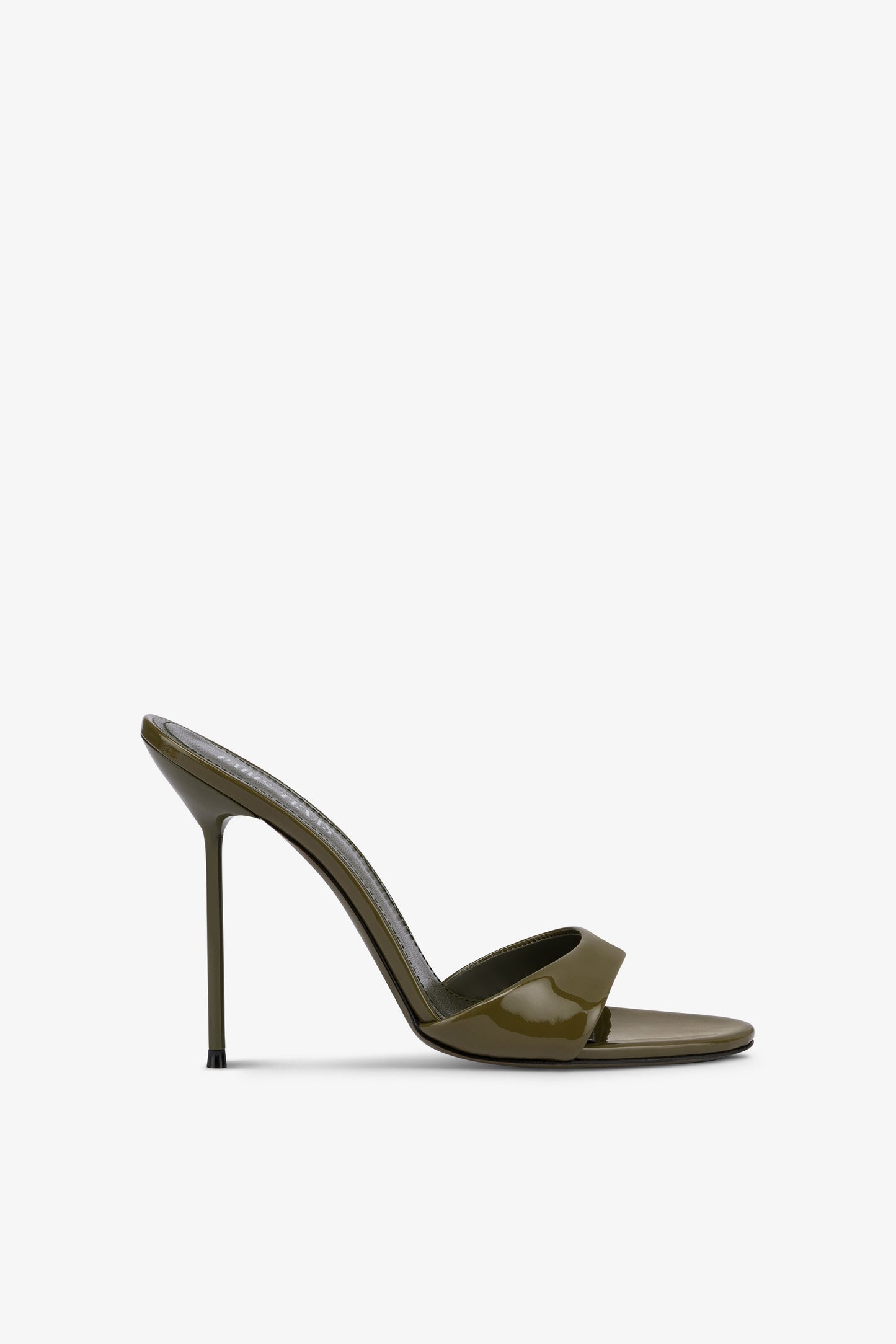 Mules in safari-colored patent leather