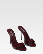 Rouge noir patent leather mules