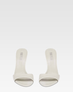 Mules in vernice grigia