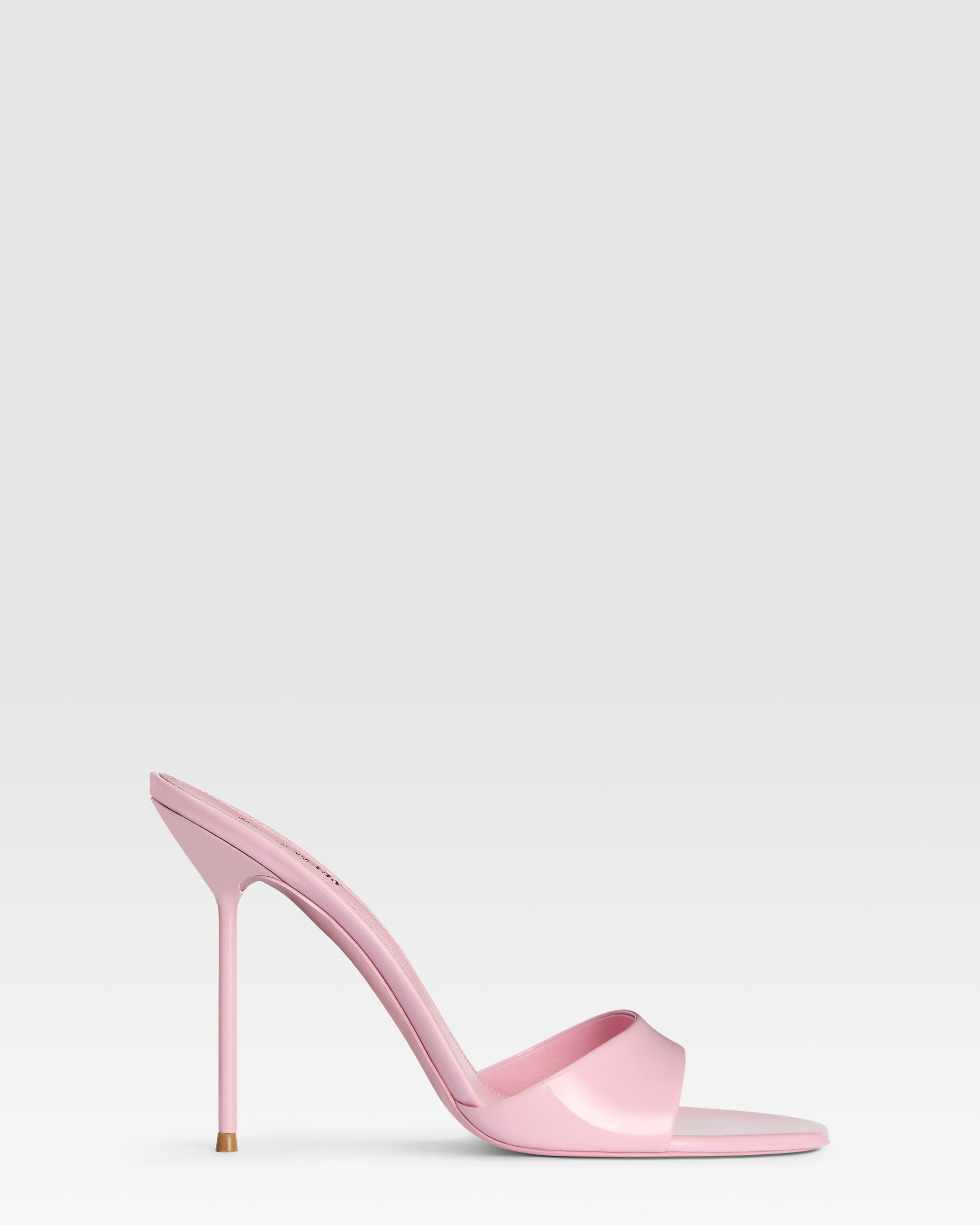 Mules in petal pink patent leather