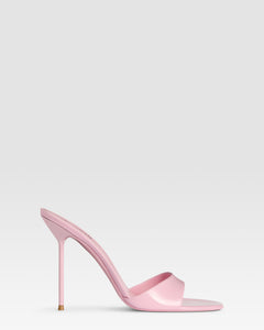 Mules in petal pink patent leather