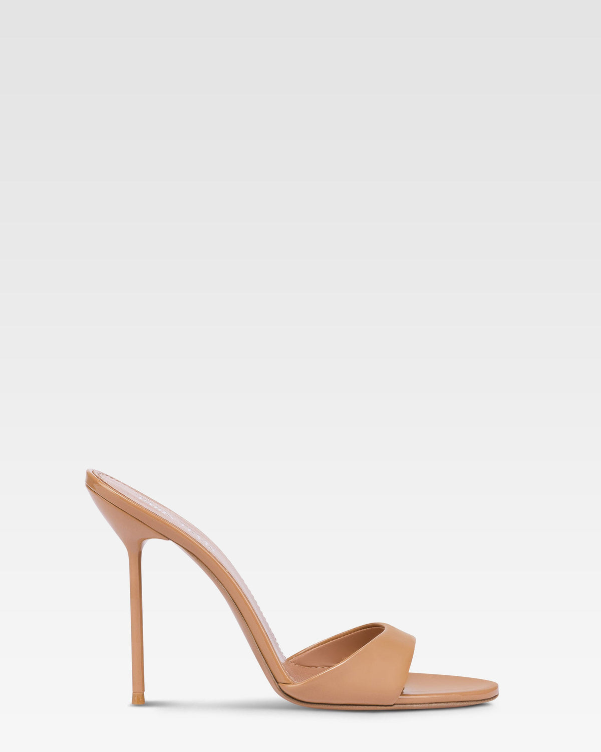 Mule in vernice