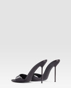 PATENT LEATHER MULE