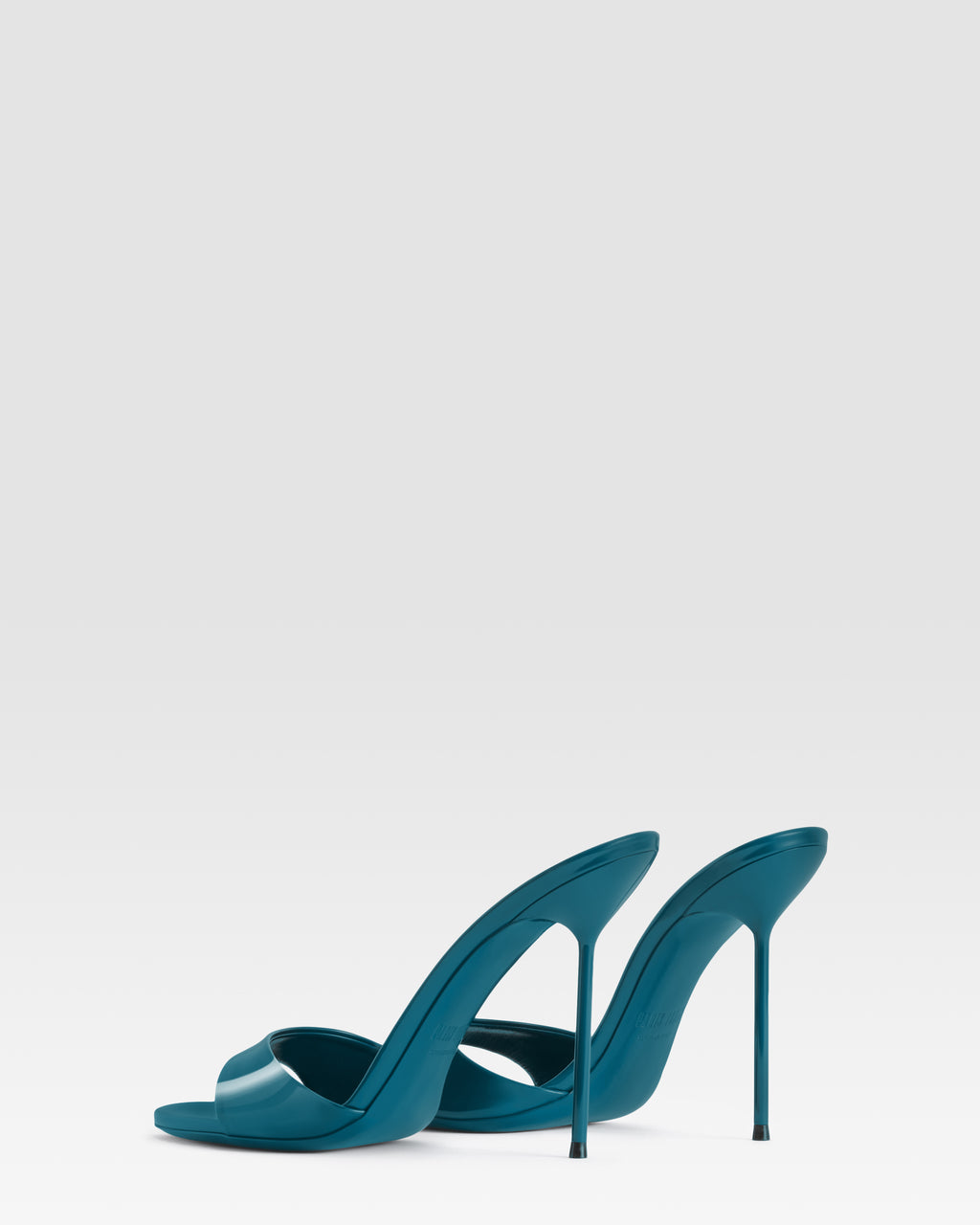 PATENT LEATHER MULE