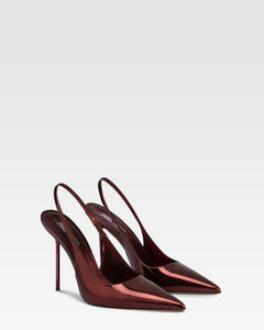 Slingbacks in maroon mirror-effect leather