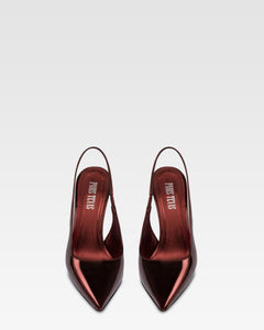 Slingbacks in maroon mirror-effect leather