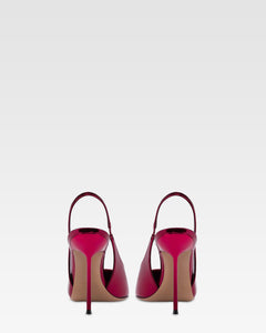 Slingbacks in red mirror-effect leather