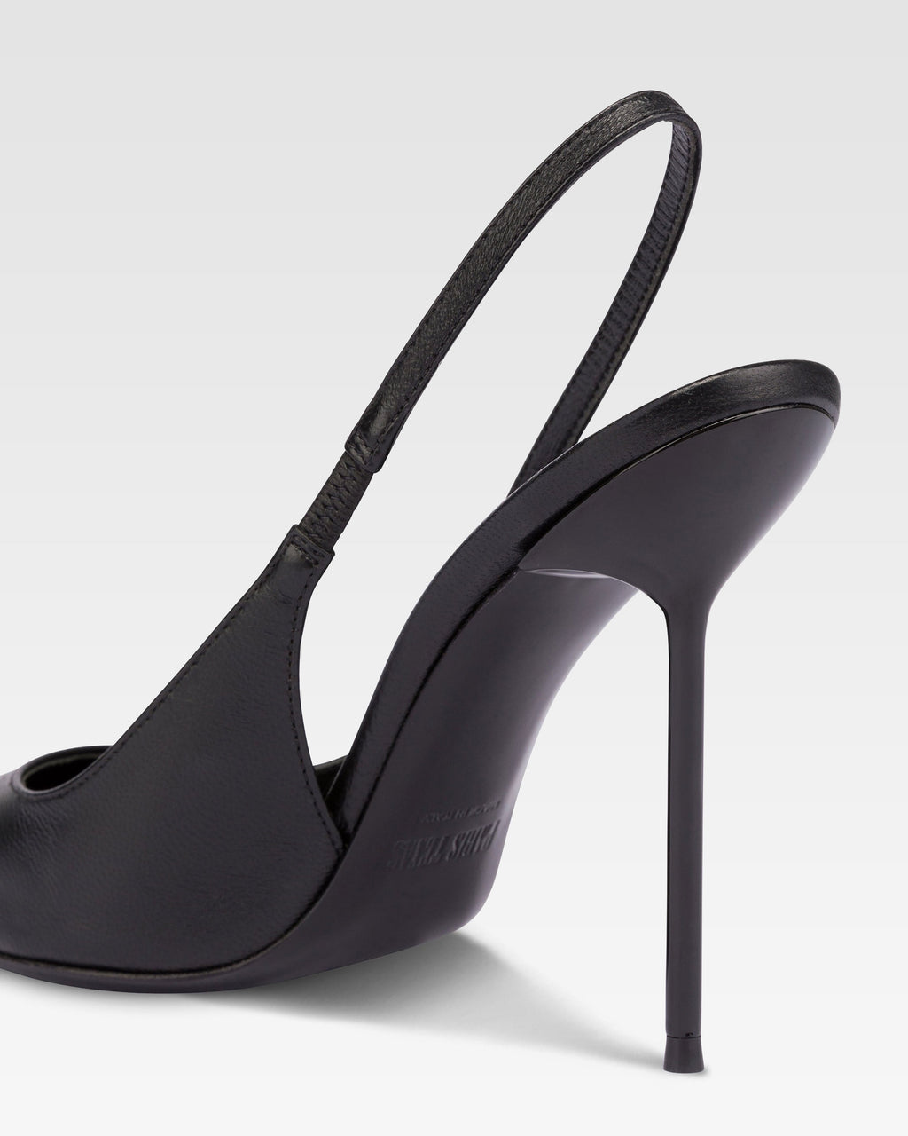 Slingback a punta in morbida pelle nappata nera