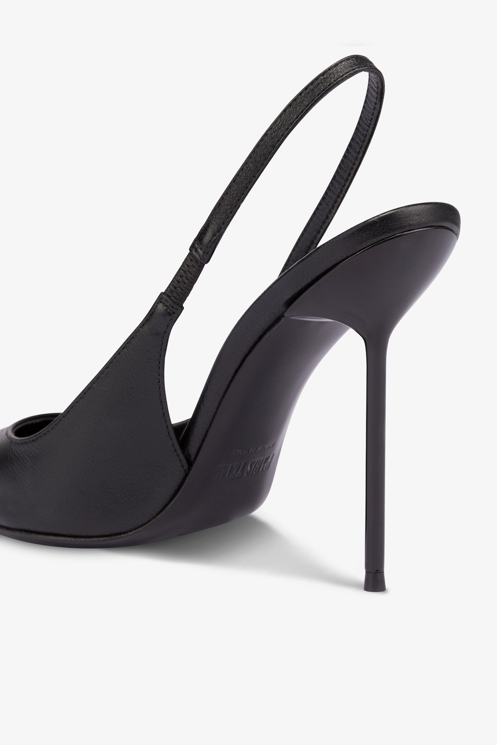 Slingback a punta in morbida pelle nappata nera