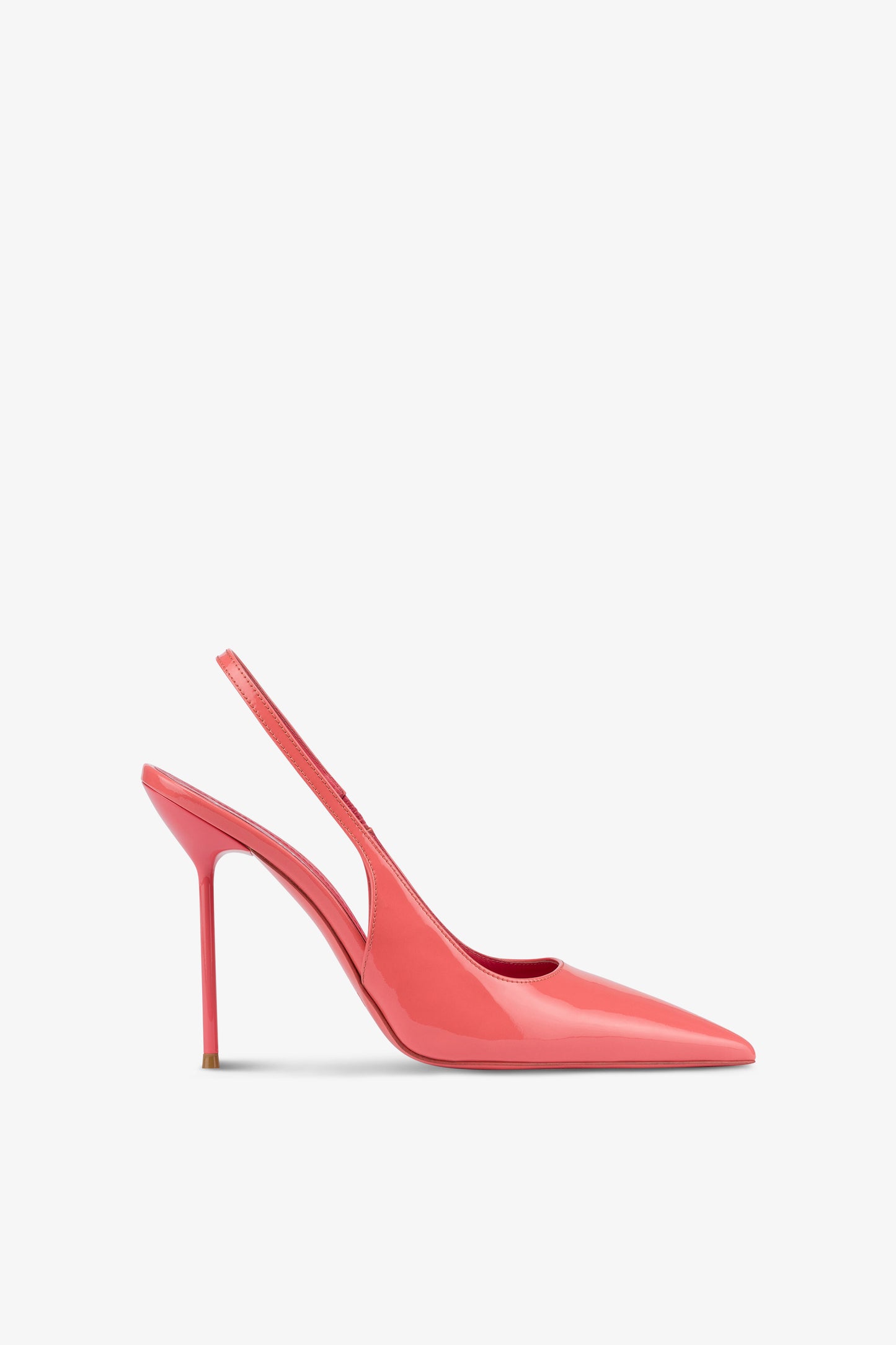 Slingbacks in coral patent leather