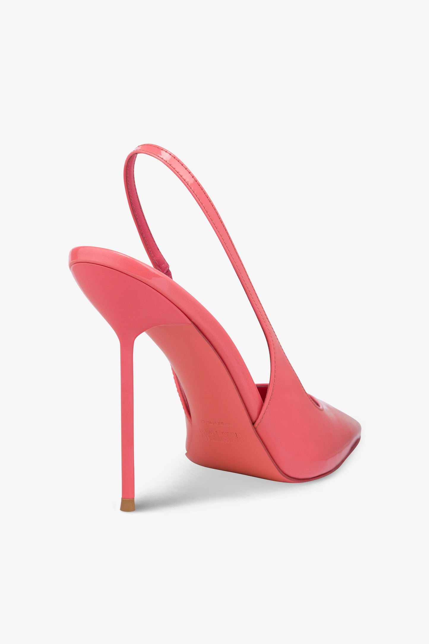 Slingbacks in coral patent leather