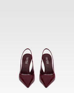 Slingbacks in rouge noir patent leather