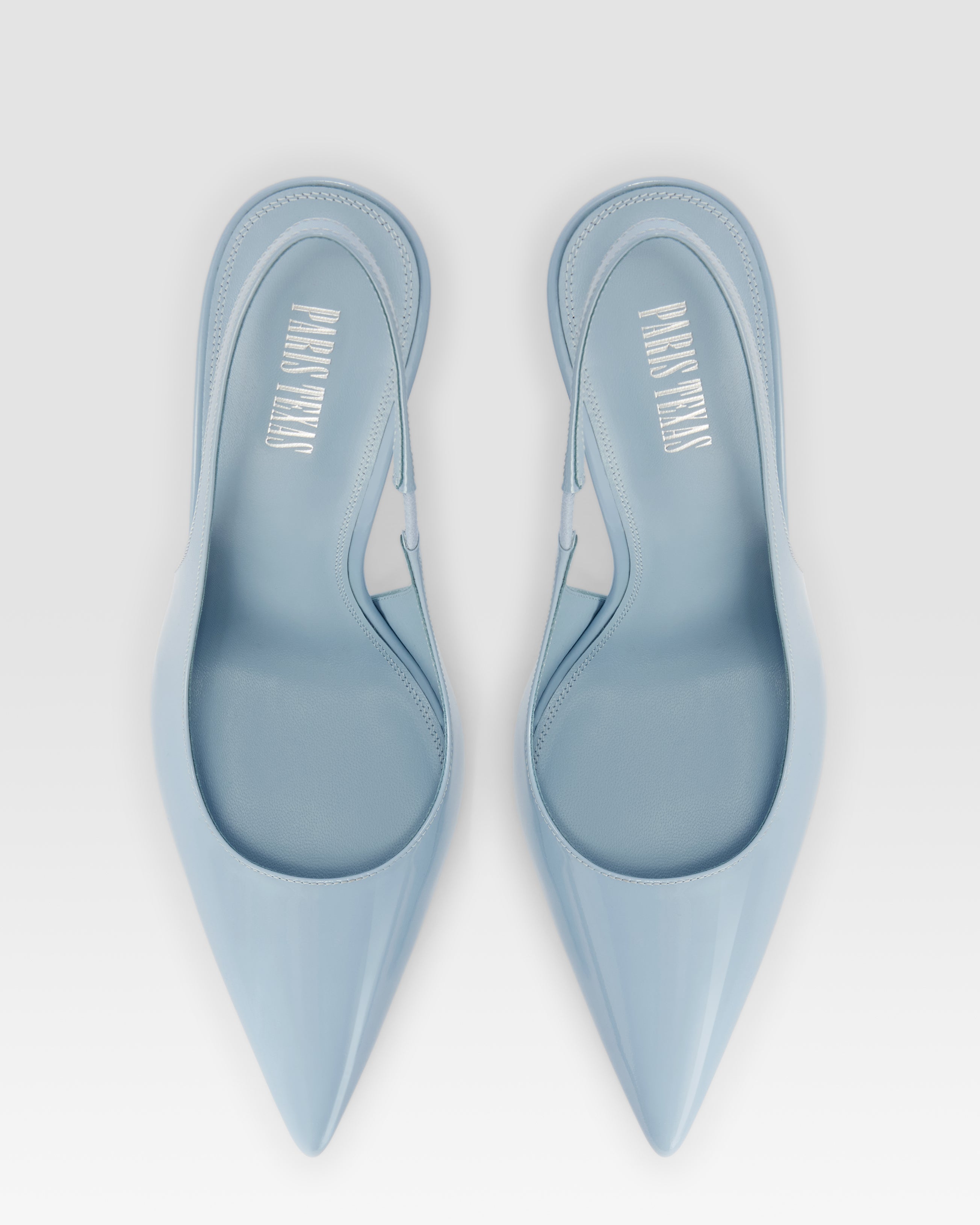 Slingbacks in denim-colored patent leather