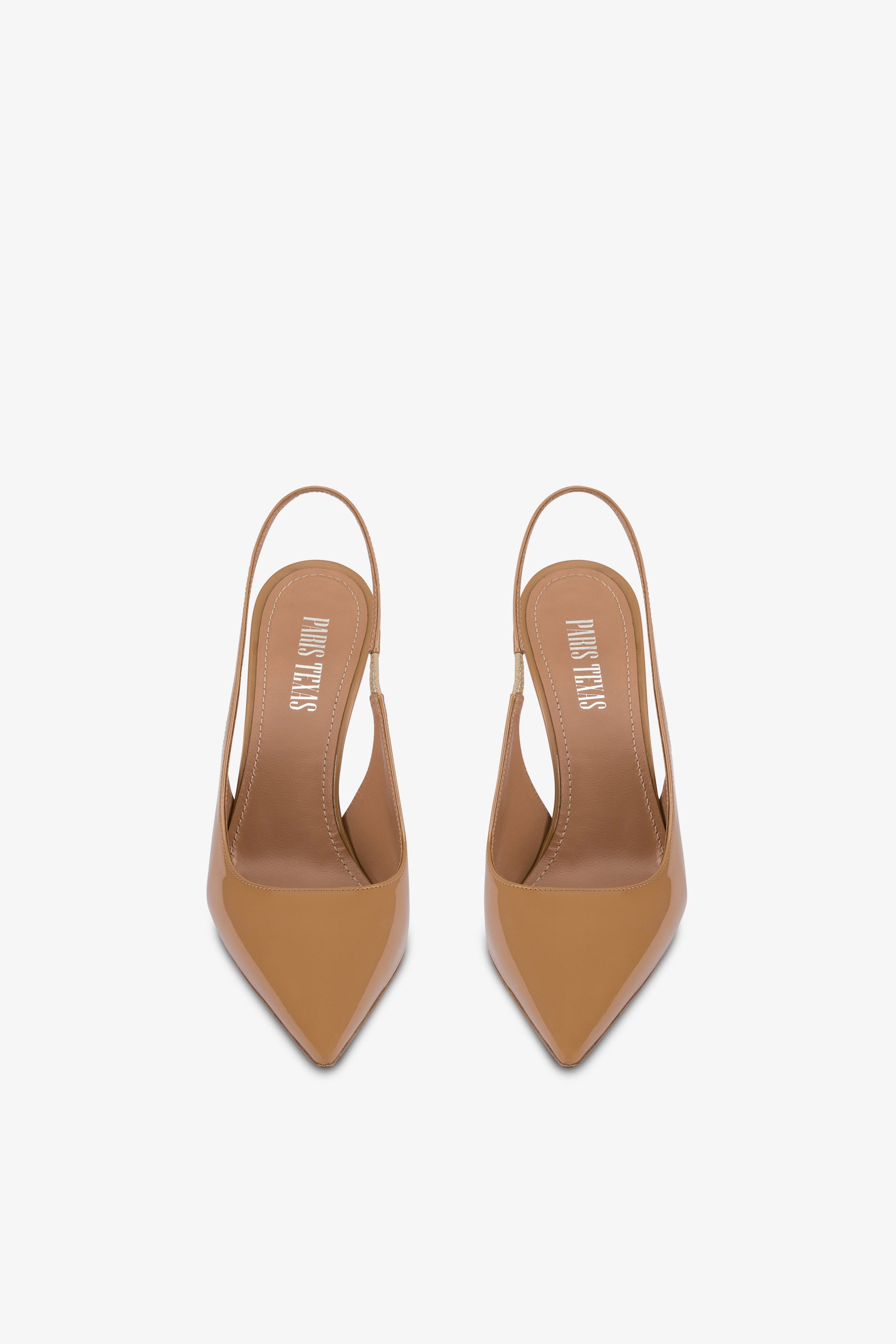 Slingbacks in caramel patent leather