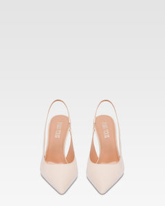 Slingbacks in ivory patent leather