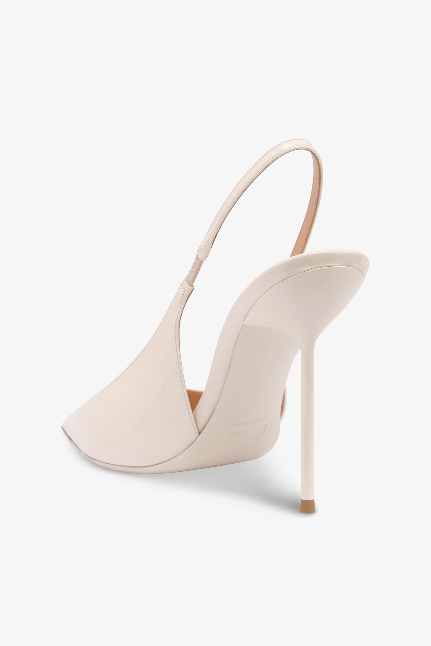 Slingbacks in ivory patent leather