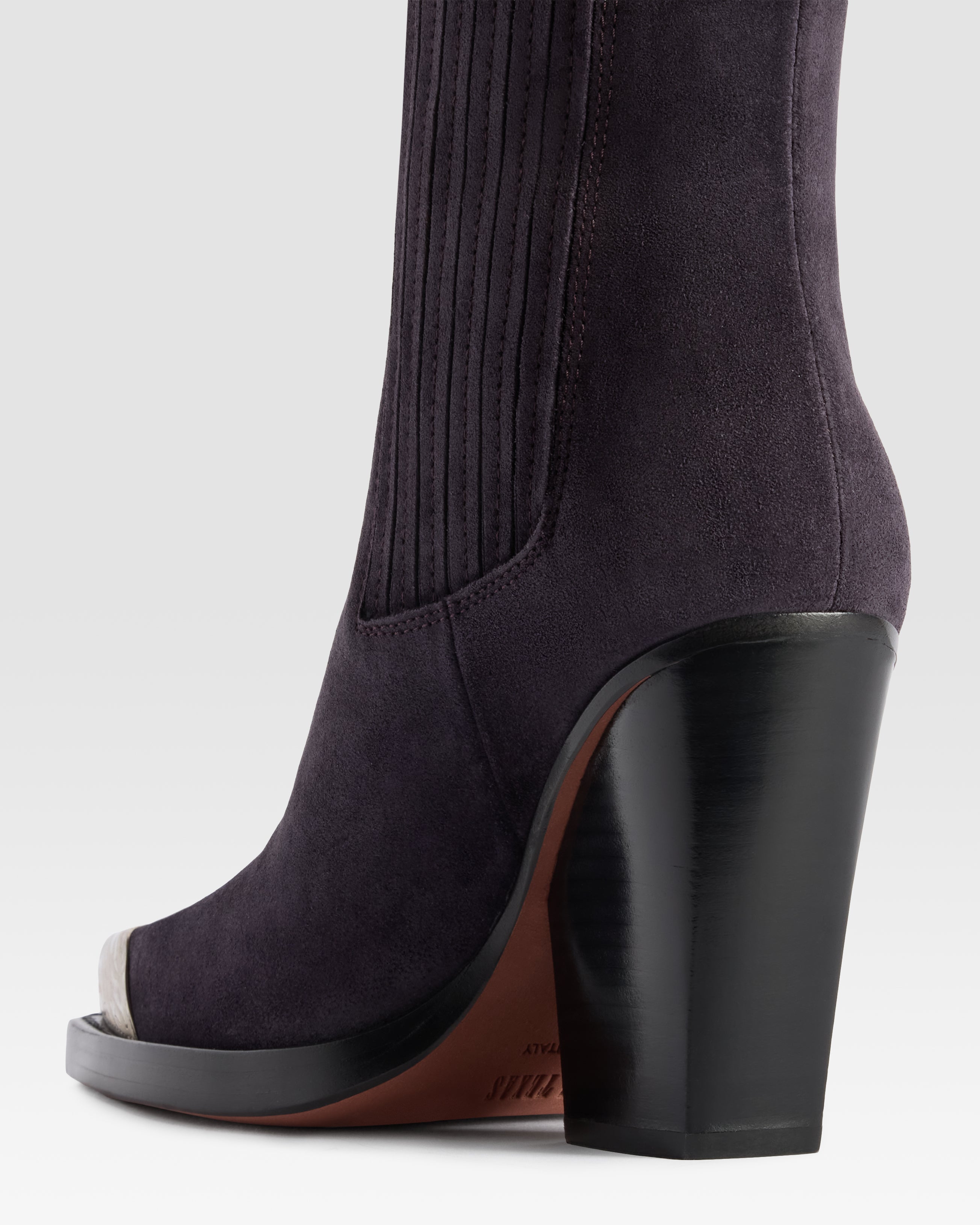 BOTIN ESTILO WESTERN DE ANTE CON PUNTERA METALICA