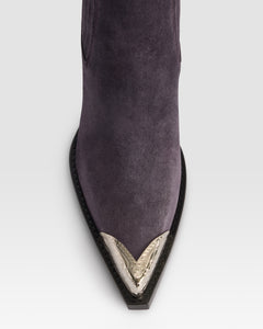 BOTIN ESTILO WESTERN DE ANTE CON PUNTERA METALICA