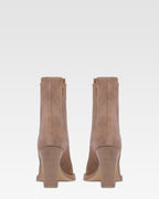 Bottines pointues en daim koala lisse