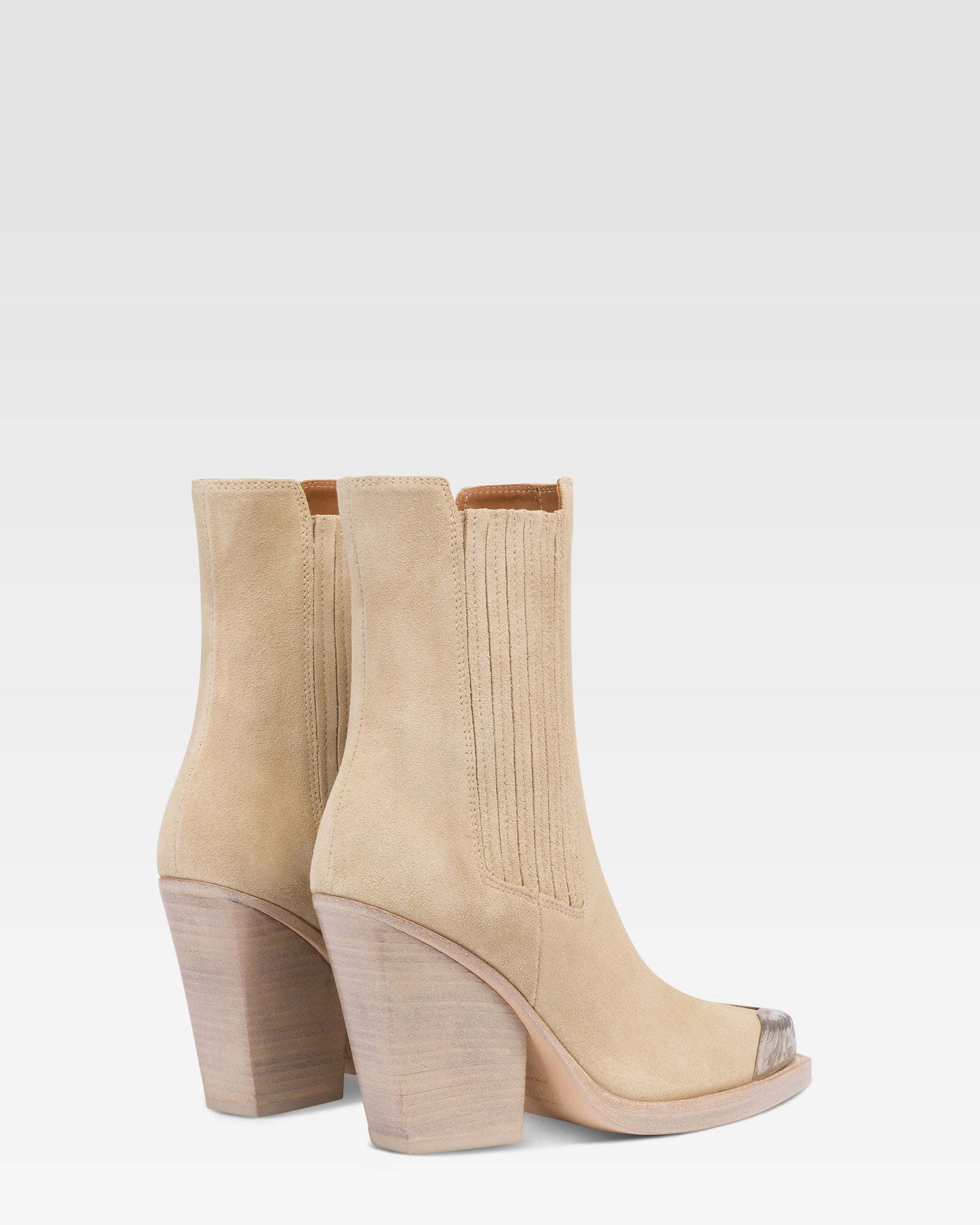 Boots in Angora suede leather