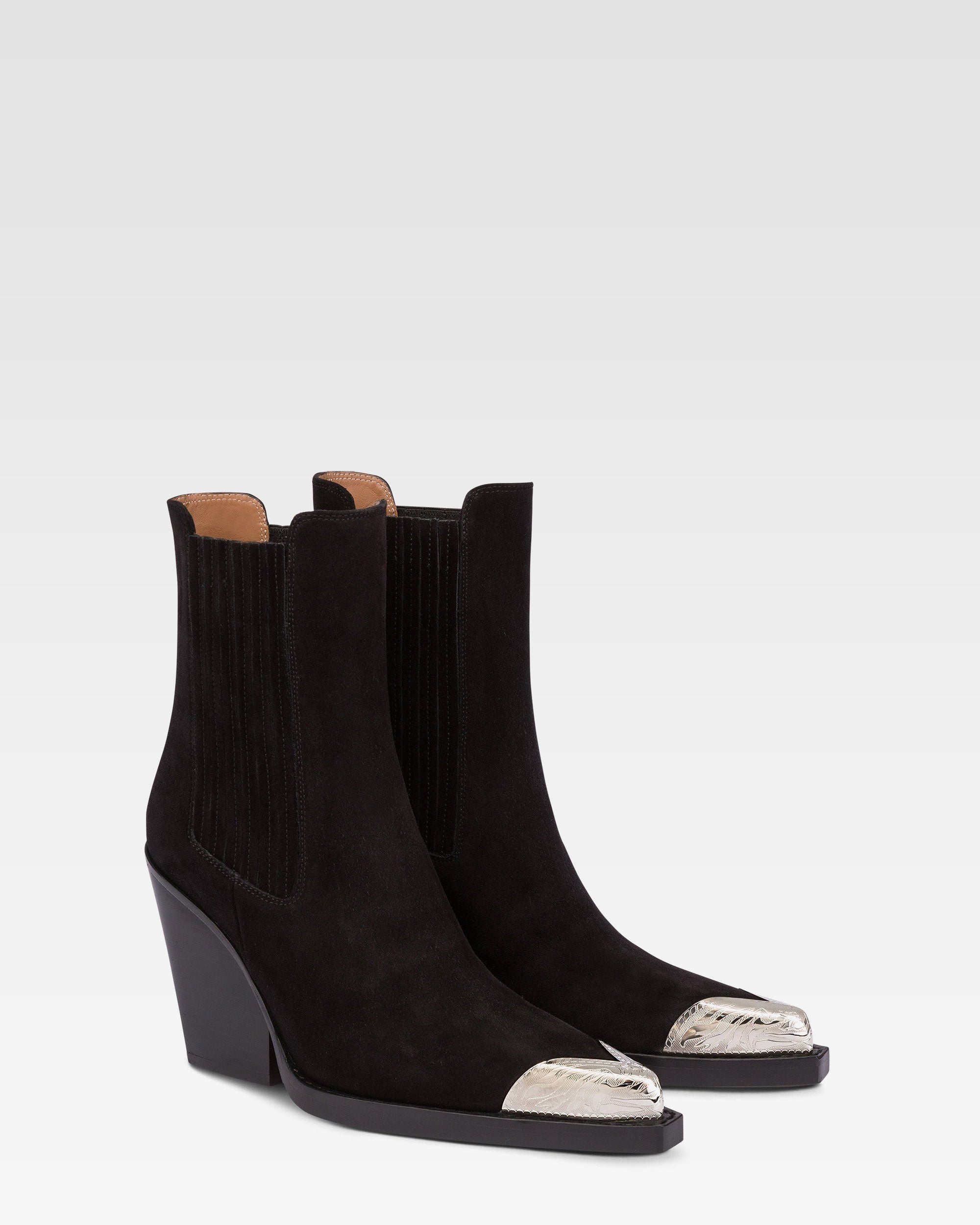 Pointed ankle boots in smooth off-black suede leather