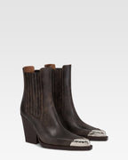 Texan ankle boots in black vintage-effect leather.