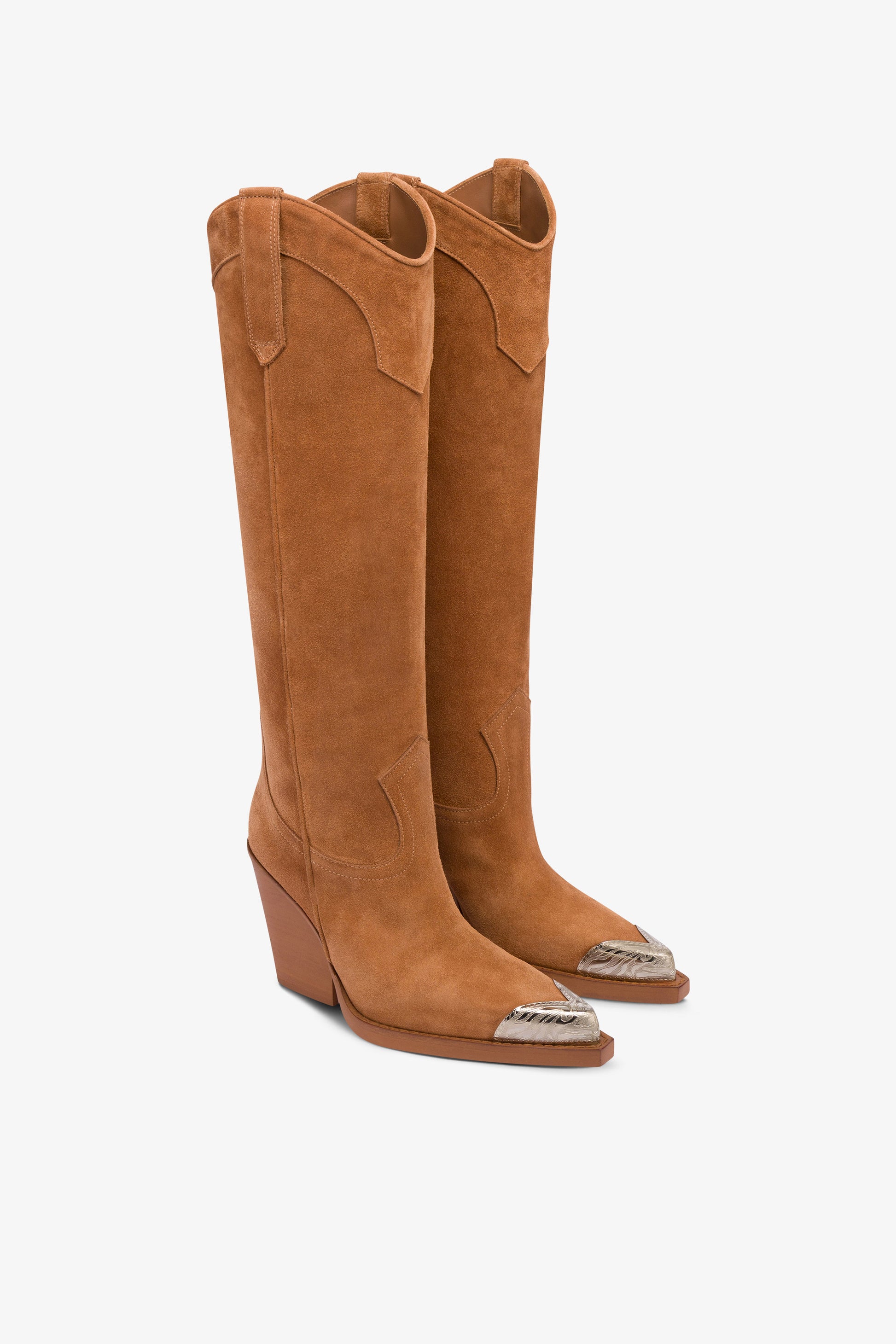 Boots in terracotta suede leather