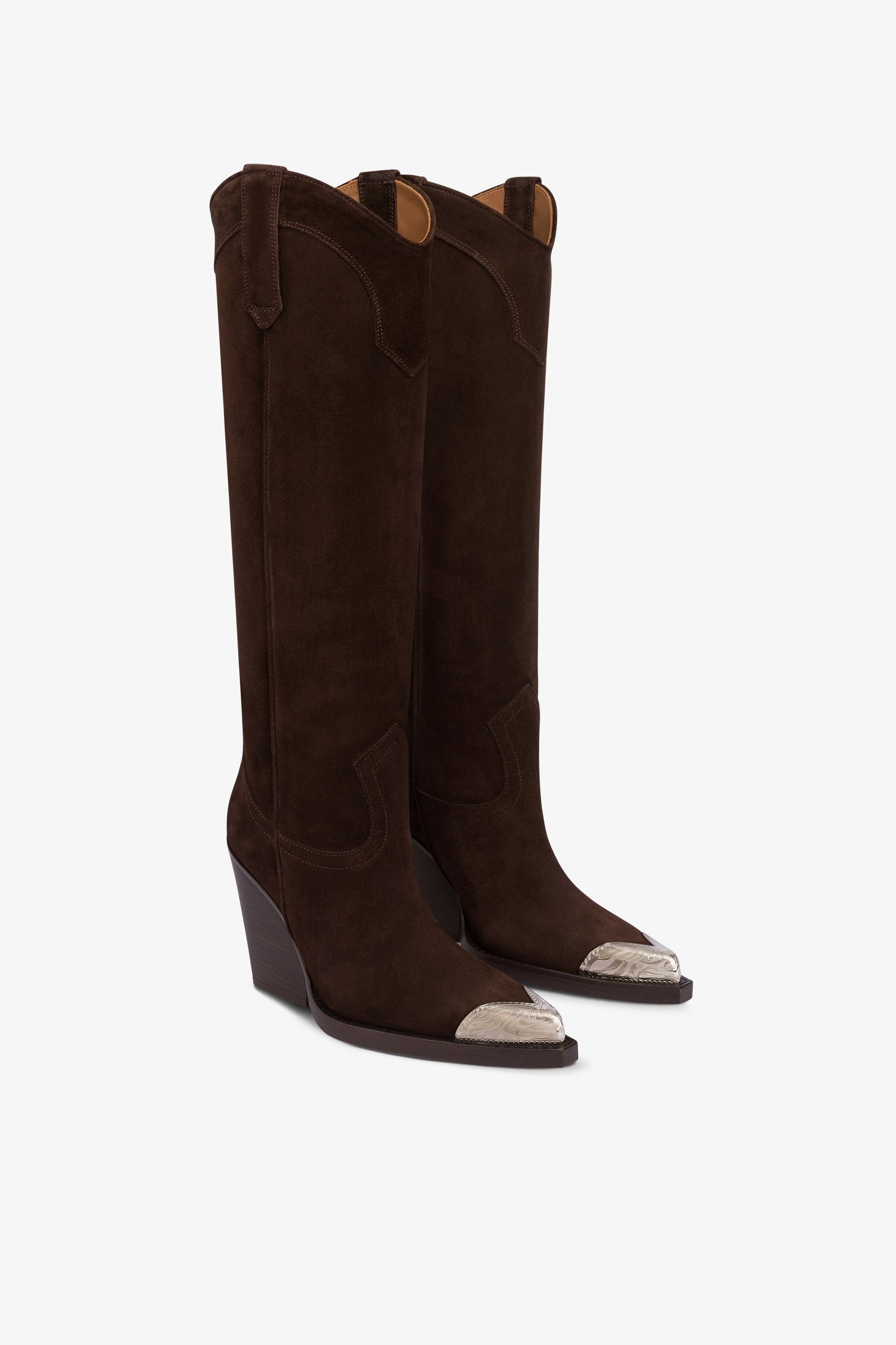 Pointed knee-high boots in smooth pepper suede leather