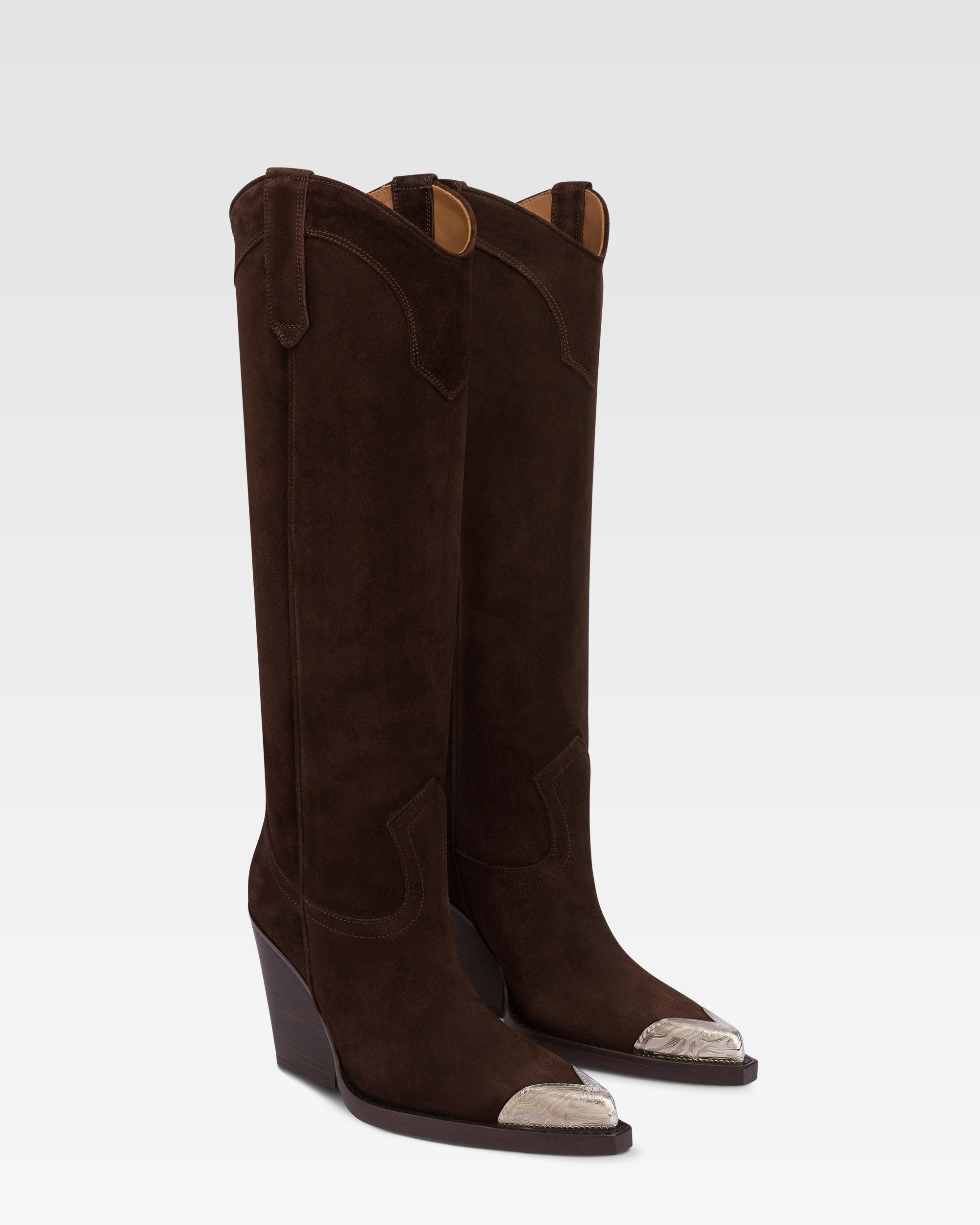Pointed knee-high boots in smooth pepper suede leather