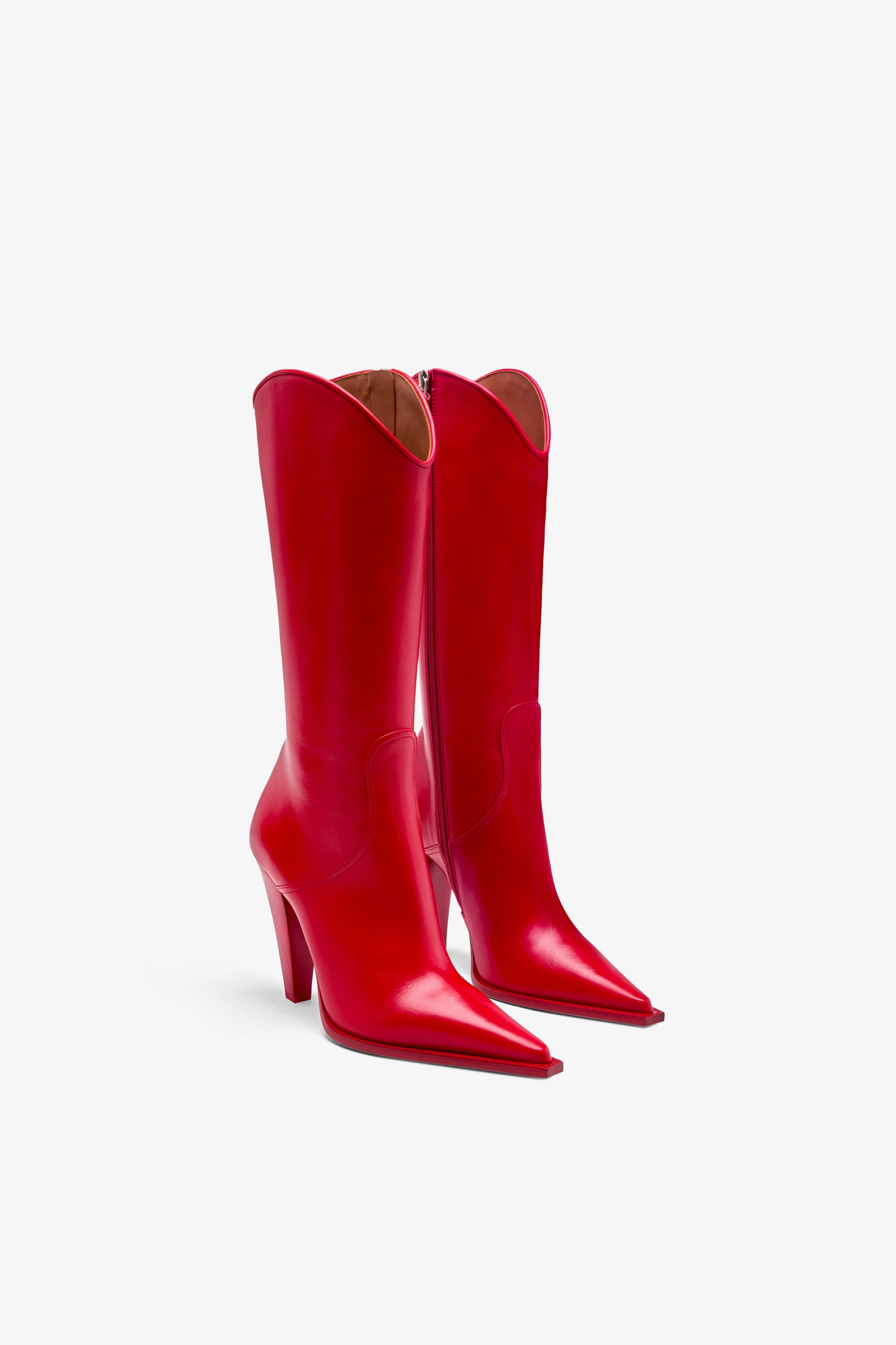 Bota de piel roja