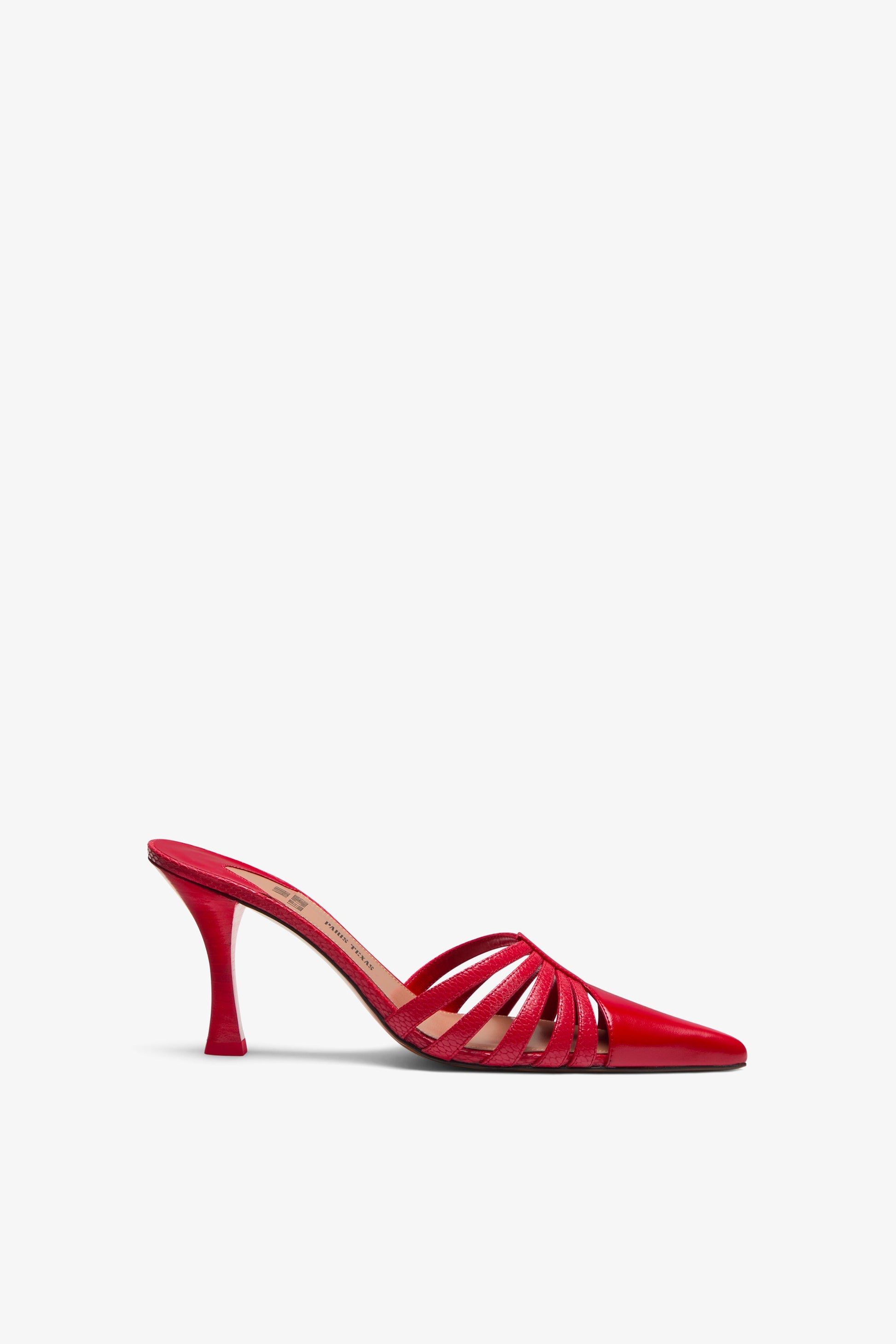 Mule en cuir rouge a decoupes